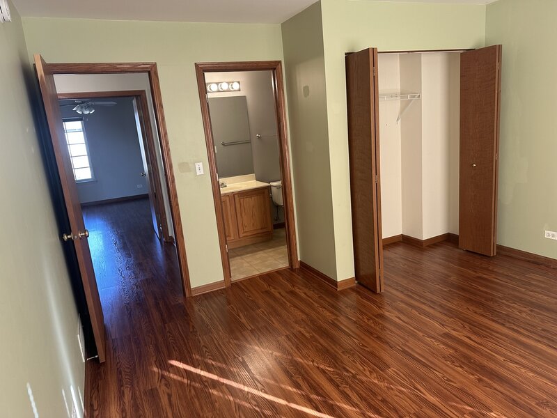 2358 Twilight Drive Aurora IL 60503