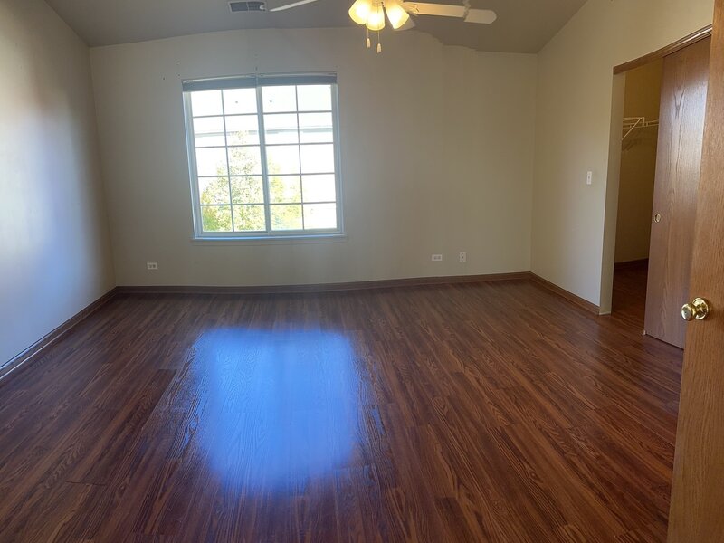 2358 Twilight Drive Aurora IL 60503