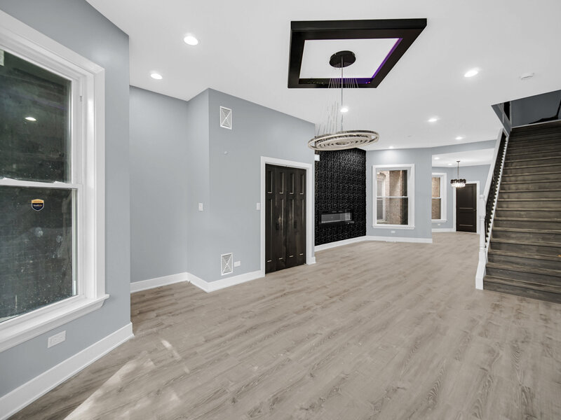 4343 S Ellis Avenue Chicago IL 60653
