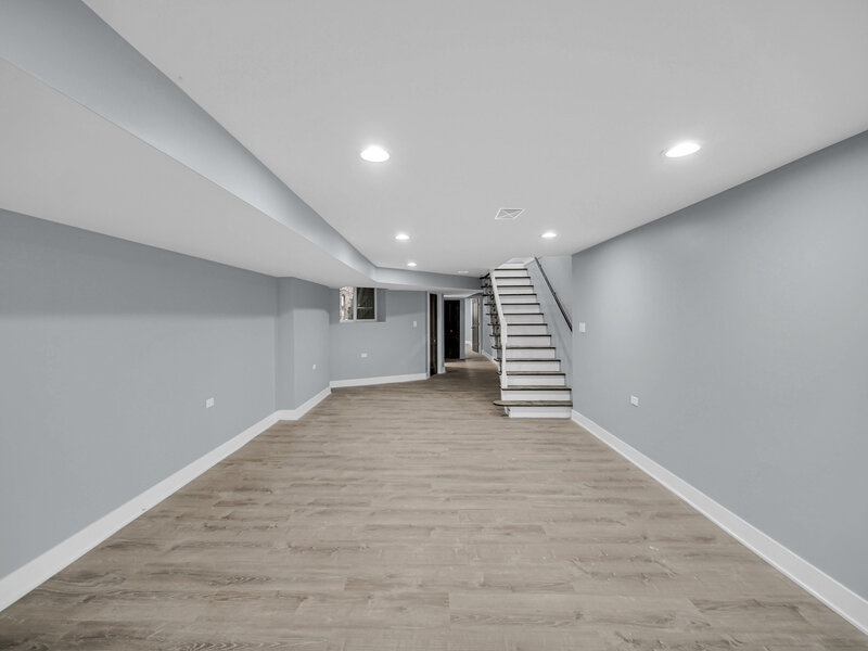 4343 S Ellis Avenue Chicago IL 60653