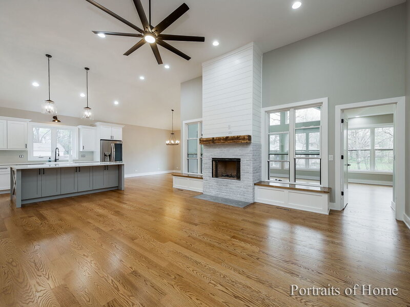 28 Geneva Road West Chicago IL 60185