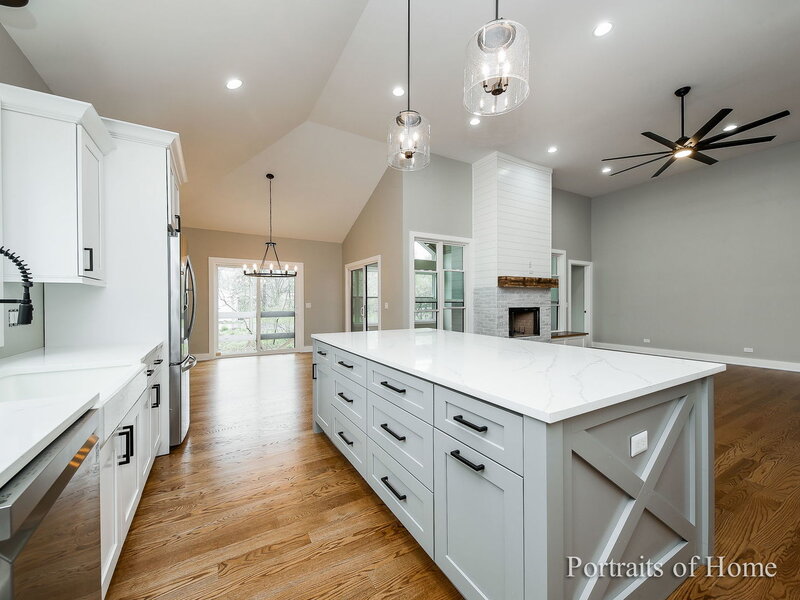 28 Geneva Road West Chicago IL 60185