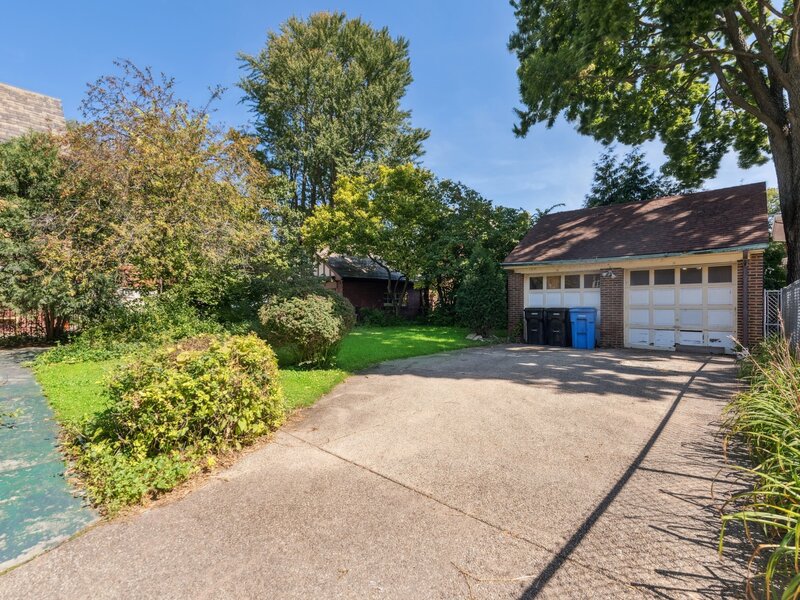 6731 S Cregier Avenue Chicago IL 60649