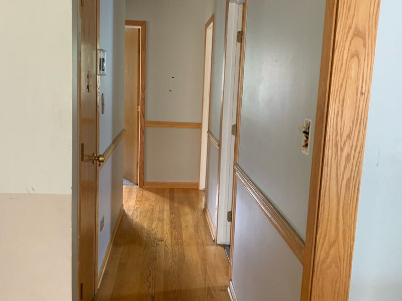 1073 Foxworth Boulevard Lombard IL 60148