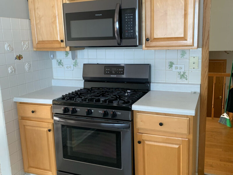 1073 Foxworth Boulevard Lombard IL 60148