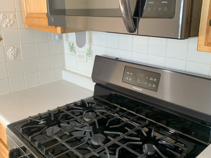 1073 Foxworth Boulevard Lombard IL 60148