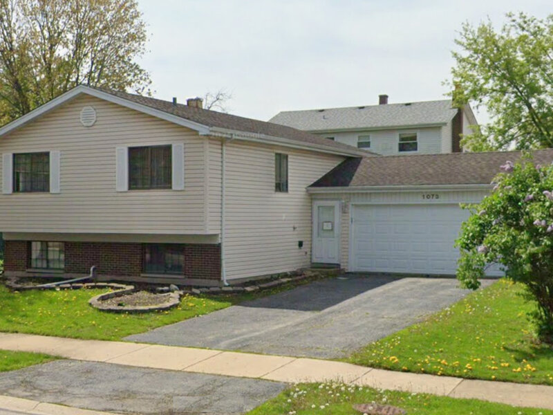 1073 Foxworth Boulevard Lombard IL 60148