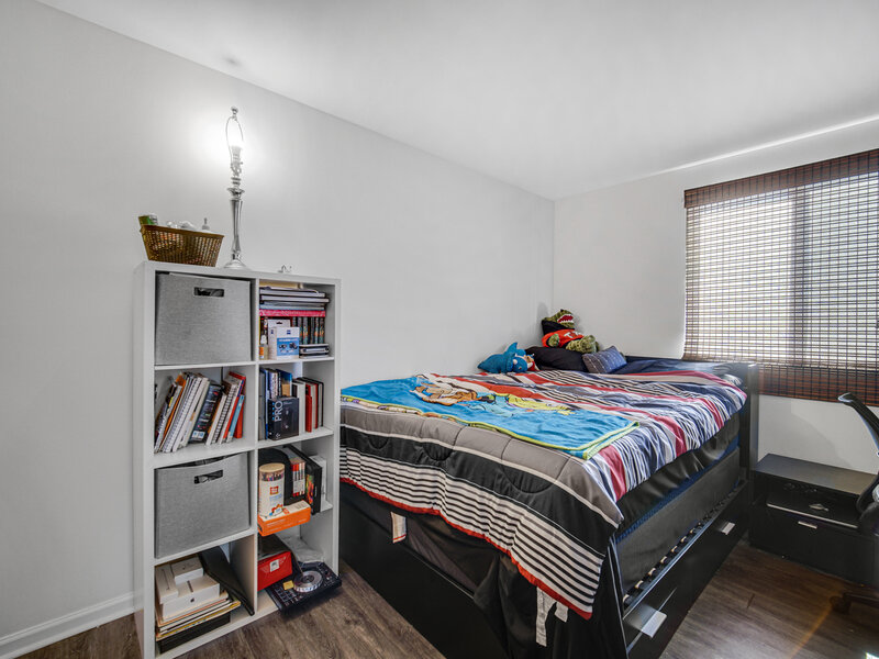 1653 Victoria Park Circle Aurora IL 60504
