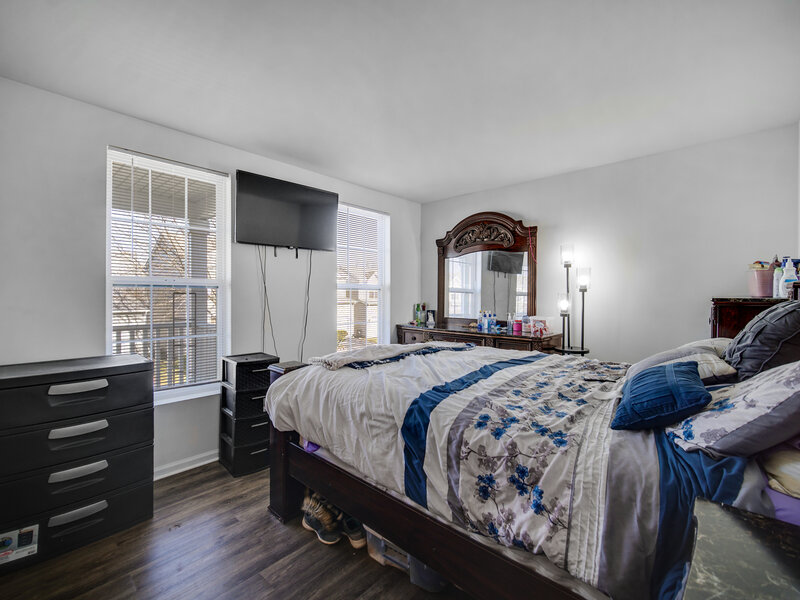 1653 Victoria Park Circle Aurora IL 60504