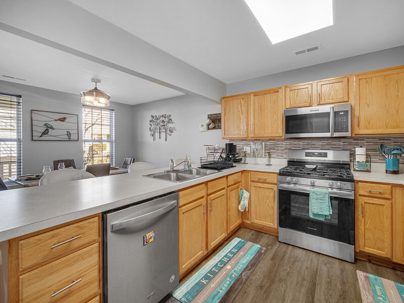 1653 Victoria Park Circle Aurora IL 60504