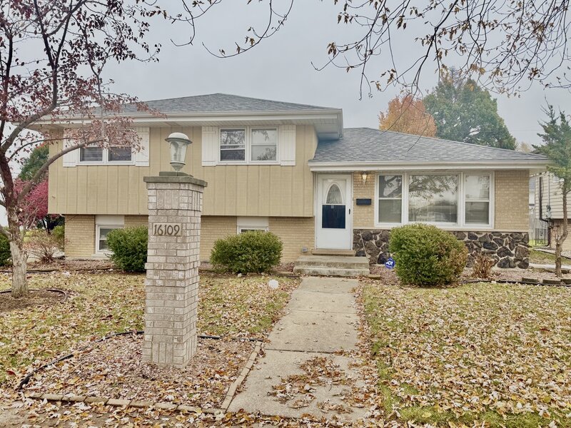 16109 Prairie Avenue South Holland IL 60473