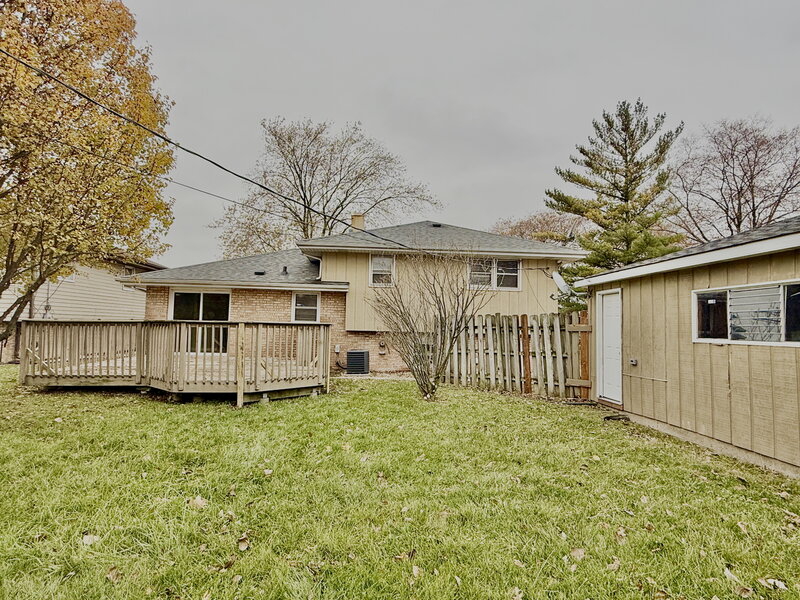 16109 Prairie Avenue South Holland IL 60473