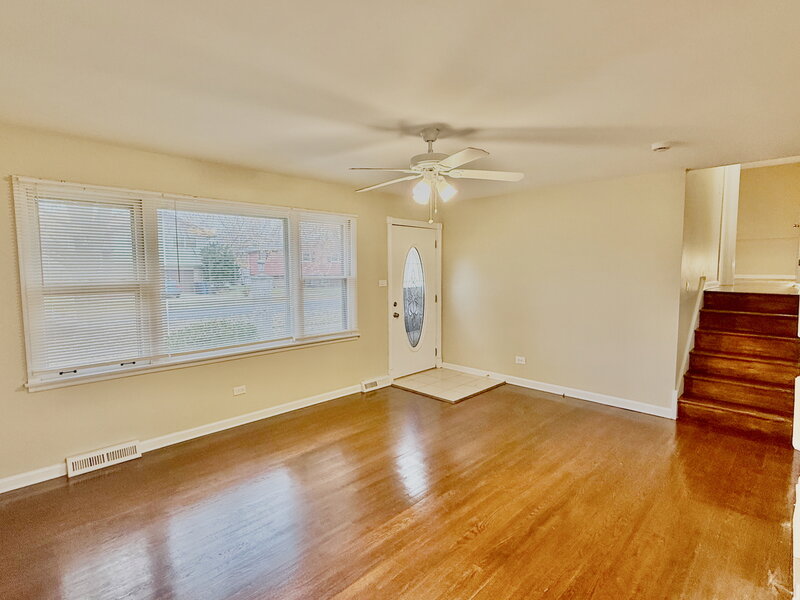 16109 Prairie Avenue South Holland IL 60473