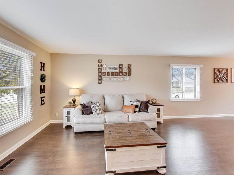 1394 Parkridge Court Crystal Lake IL 60014