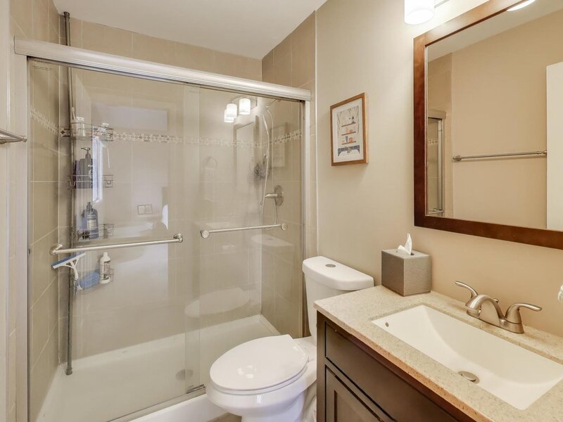 1394 Parkridge Court Crystal Lake IL 60014