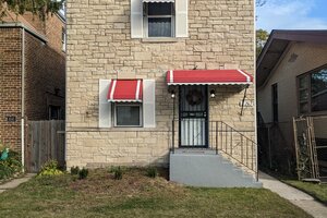Photo of 8247 S Wabash Avenue Chicago IL 60619
