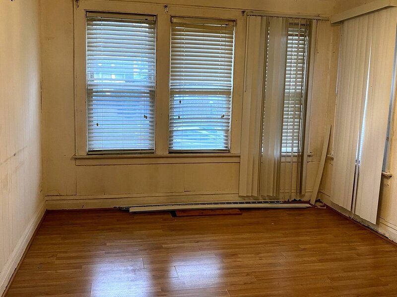 8328 S Crandon Avenue Chicago IL 60617