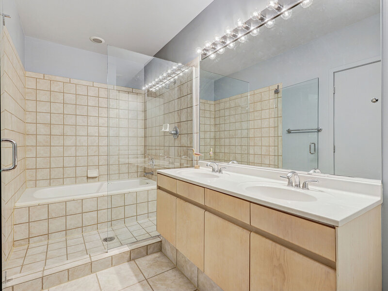 130 S Canal Street Chicago IL 60606