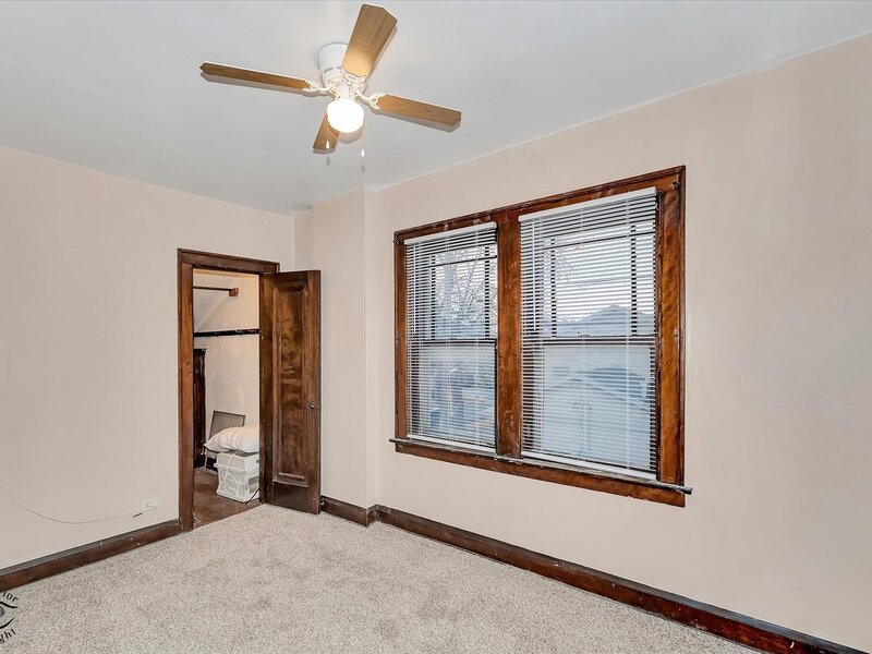 15 W 108th Place Chicago IL 60628