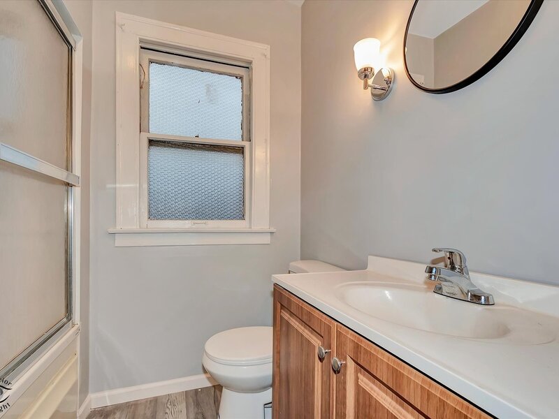 15 W 108th Place Chicago IL 60628