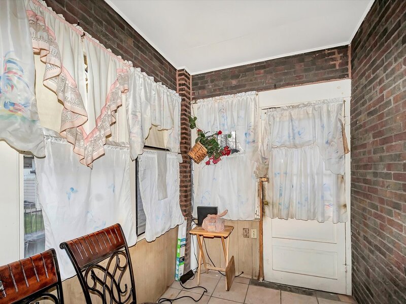 15 W 108th Place Chicago IL 60628