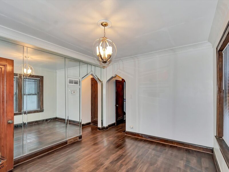 15 W 108th Place Chicago IL 60628