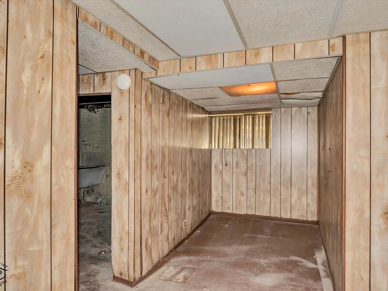 15 W 108th Place Chicago IL 60628