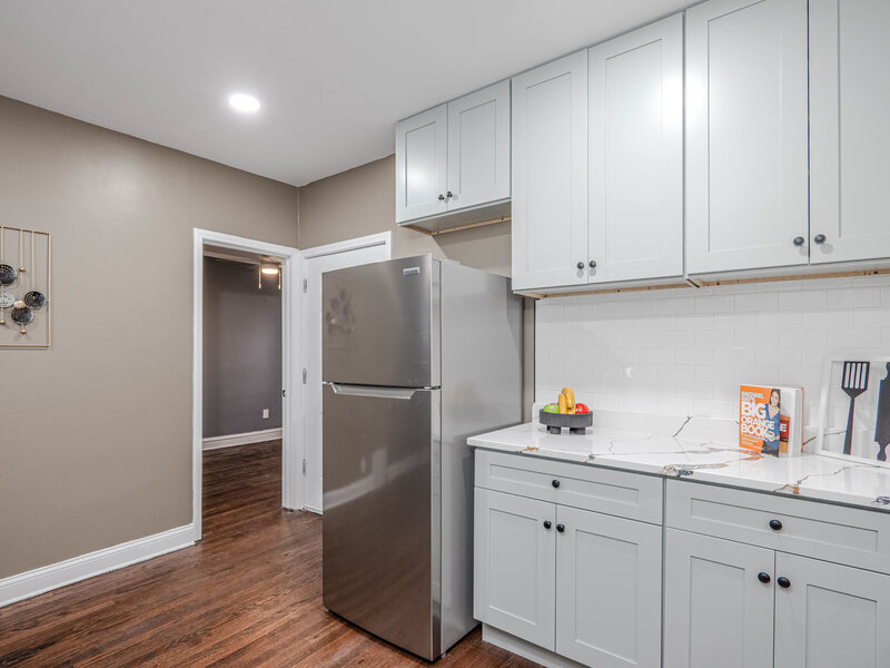 10813 S Eggleston Avenue Chicago IL 60628