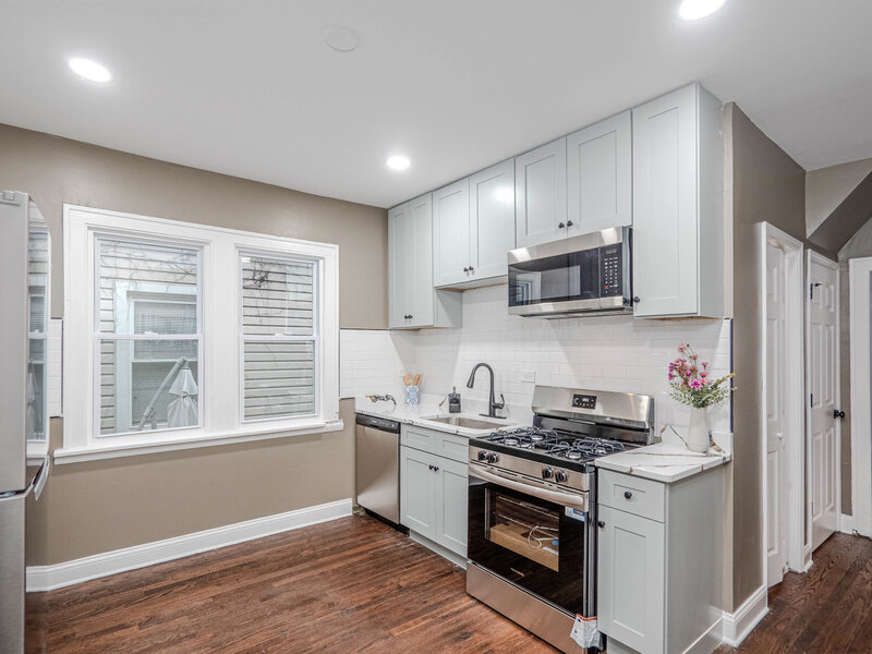 10813 S Eggleston Avenue Chicago IL 60628