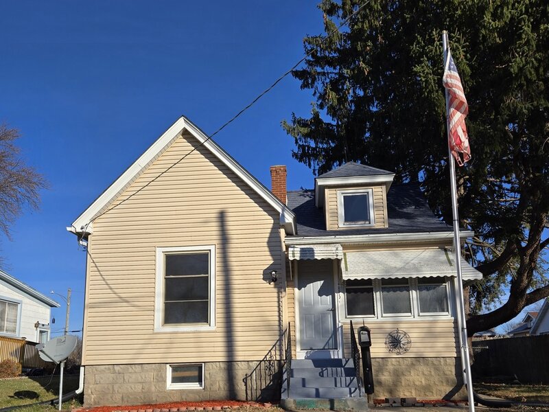 2220 15th Avenue Rockford IL 61104