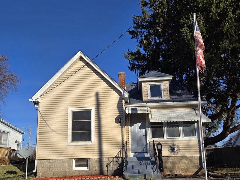 2220 15th Avenue Rockford IL 61104
