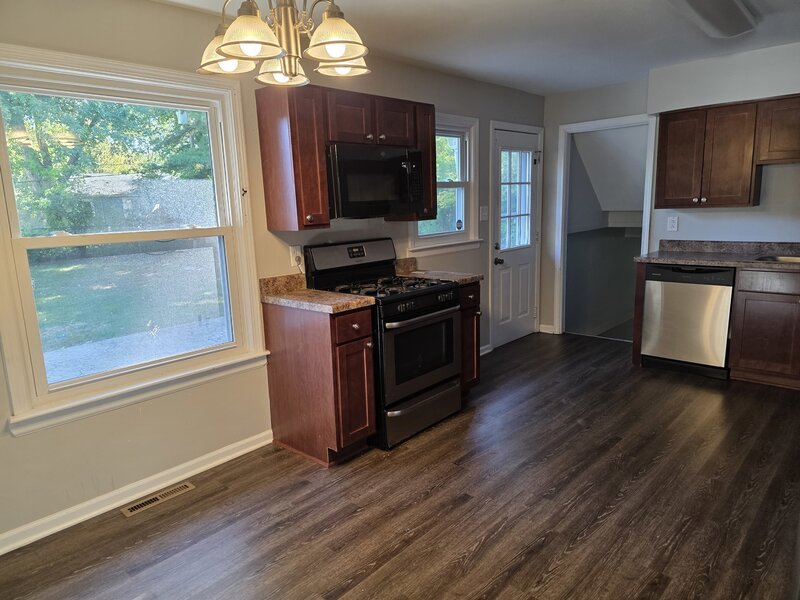5 Stewart Drive Naperville IL 60563