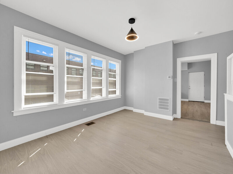 12432 S State Street Chicago IL 60628