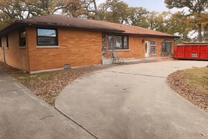 Photo of 10840 S Harlem Avenue Worth IL 60482