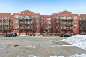 Photo of 9864 Leland Avenue Schiller Park IL 60176 Unit 309
