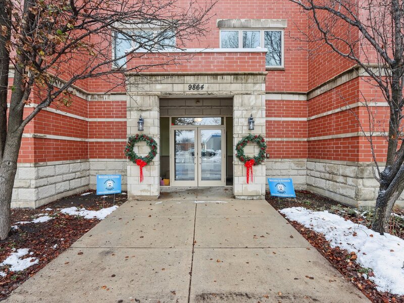 9864 Leland Avenue Schiller Park IL 60176