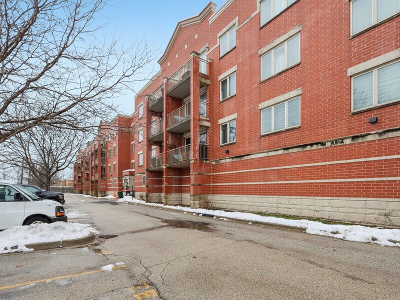 9864 Leland Avenue Schiller Park IL 60176
