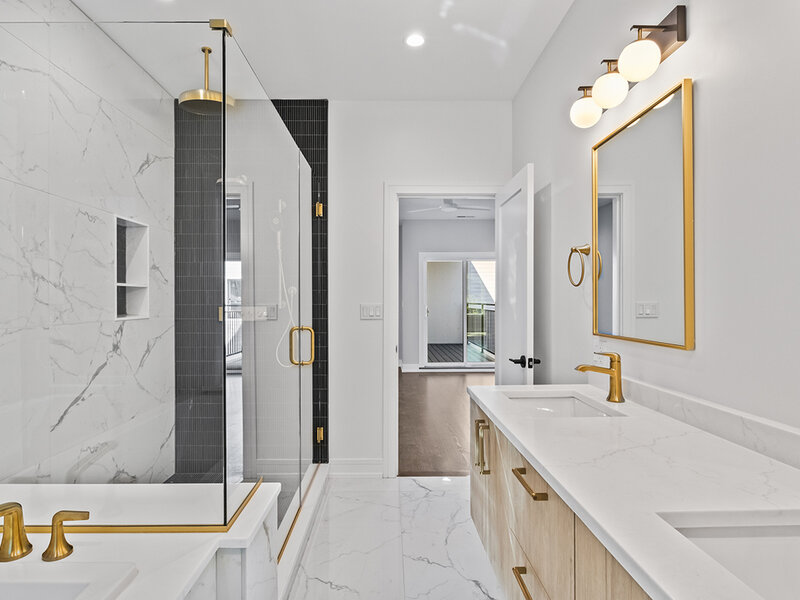 6106 N Hermitage Avenue Chicago IL 60660