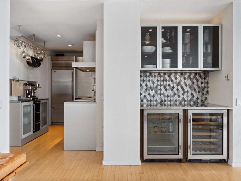 880 N Lake Shore Drive Chicago IL 60611