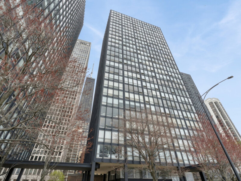 880 N Lake Shore Drive Chicago IL 60611