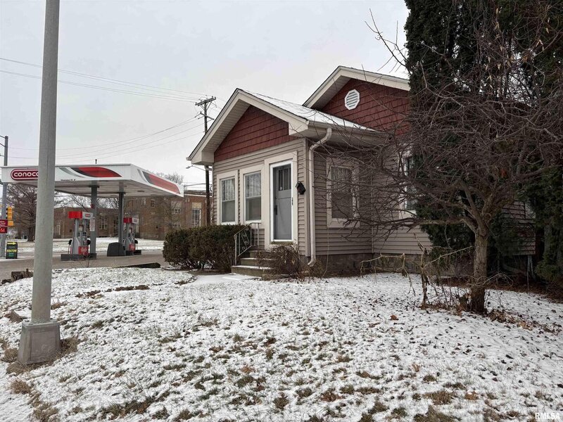3316 Avenue Of The Cities Avenue Moline IL 61265