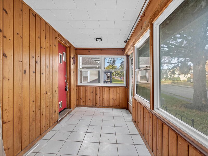 1525 W High Street Davenport IA 52804