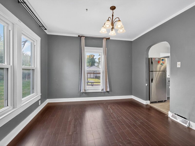 1525 W High Street Davenport IA 52804