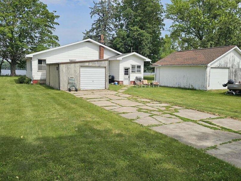 21812 N River Road Cordova IL 61242