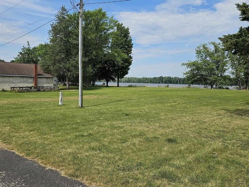 21812 N River Road Cordova IL 61242