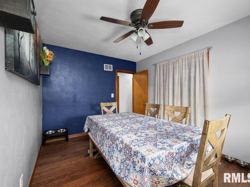3430 W Locust Street Davenport IA 52804