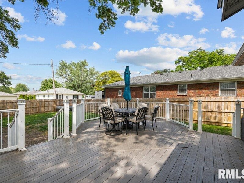 3430 W Locust Street Davenport IA 52804