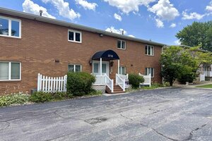 Photo of 3715 35th Street Moline IL 61265 Unit 3