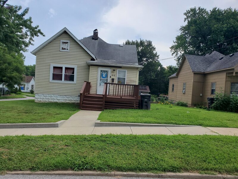 410 W Sycamore Street Carbondale IL 62901