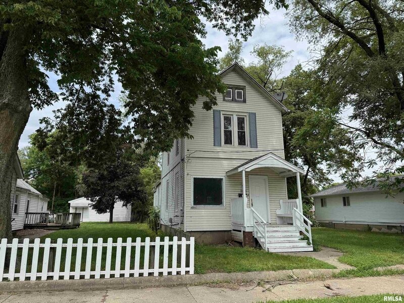 1009 W Smith Street Peoria IL 61605